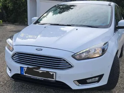 Gebraucht Ford Focus Trend 120 PS (88 kW) 2018 Kombi