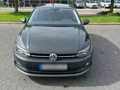 Gebraucht VW Polo Highline 95 PS (69 kW) 2018 Grau Kleinwagen