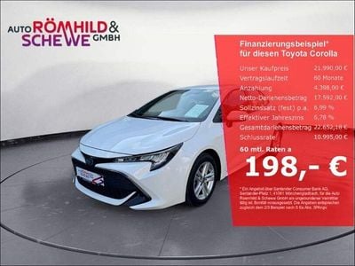 Gebraucht Toyota Corolla Comfort 122 PS (89 kW) 2022 Super white 2 (weiss) Limousine