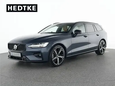 Używany Volvo V60 Ultra 197 KM (144 kW) 2025 Niebieski Kombi