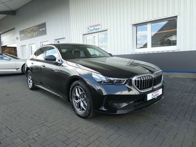 Gebraucht BMW 520 Sport Line 208 PS (152 kW) 2024 Schwarz Limousine