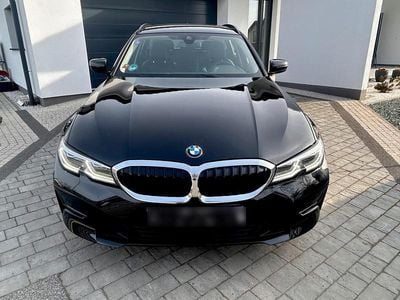 Usata BMW 318 156 CV (114 kW) 2022 Nero Station wagon