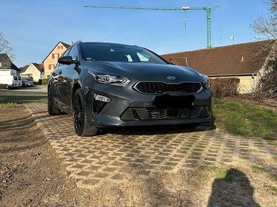 Gebraucht Kia Ceed Sportswagon Spirit 140 PS (102 kW) 2020 Grau Kombi