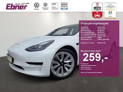 Gebraucht Tesla Model 3 239 kW (325 PS) 2022 Sonderlackierung perlweiß Limousine