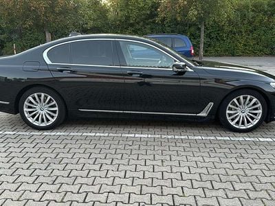 BMW 730