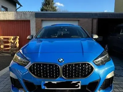 Gebraucht BMW M235 Sport Line 306 PS (225 kW) 2024 Blau Limousine