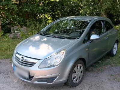 Gebraucht Opel Corsa 80 PS (58 kW) 2010 Silber Kleinwagen