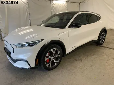 Gebraucht Ford Mustang Mach-E 197 kW (269 PS) 2022 Weiß SUV