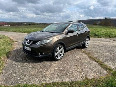 Gebraucht Nissan Qashqai 360º 163 PS (119 kW) 2016 Braun SUV