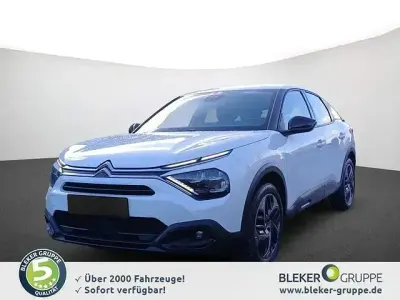 Używany Citroën C4 Feel 131 KM (96 kW) 2023 Biały Sedan/Limuzyna