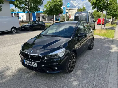 Gebraucht BMW 218 Active Tourer Sport Line 150 PS (110 kW) 2014 Schwarz Van / Kleinbus