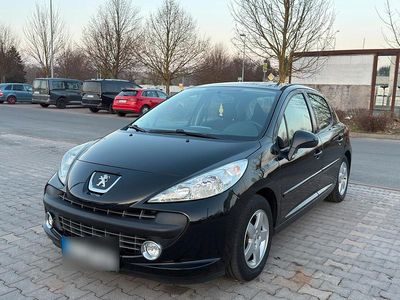 Gebraucht Peugeot 207 90 PS (66 kW) 2009 Schwarz Kleinwagen