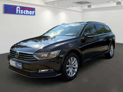 Gebraucht VW Passat Comfortline 150 PS (110 kW) 2014 Deep black perleffekt Kombi