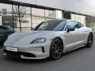 Neu Porsche Taycan 319 kW (435 PS) 2026 Kreide (weiss) Limousine