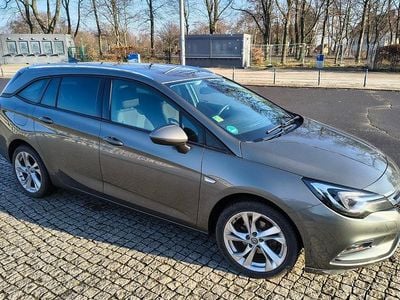 Gebraucht Opel Astra 150 PS (110 kW) 2018 Grau Kombi