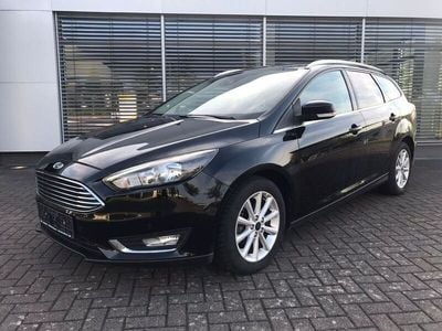 Gebraucht Ford Focus Titanium 125 PS (91 kW) 2016 Schwarz Kombi