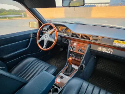 Gebraucht Mercedes E200 72 PS (52 kW) 1986 Weiß Limousine