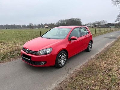 Gebraucht VW Golf VI Comfortline 122 PS (89 kW) 2009 Rot Kleinwagen