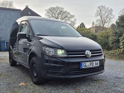 Usata VW Caddy 102 CV (75 kW) 2018 Nero Monovolume