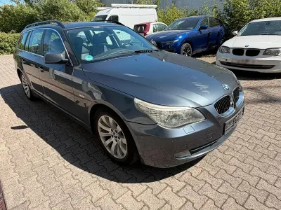 Gebraucht BMW 525 218 PS (160 kW) 2007 Grau Kombi