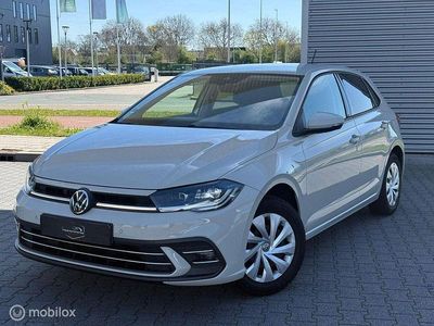 Second-hand VW Polo Business 95 CP (69 kW) 2022 Alb Hatchback