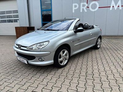 Gebraucht Peugeot 206 CC Quiksilver 109 PS (80 kW) 2004 Silber Cabrio