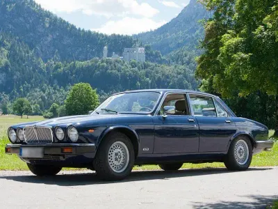 Gebraucht Jaguar XJ6 205 PS (150 kW) 1984 Blau Limousine