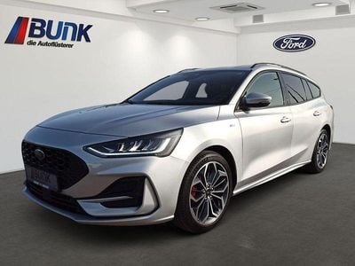 Gebraucht Ford Focus ST-Line X 155 PS (114 kW) 2023 Polar silber metallic Limousine