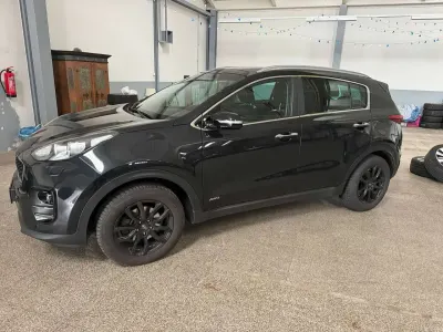 Gebraucht Kia Sportage Spirit 136 PS (100 kW) 2016 (1k) zilinaschwarz met. SUV