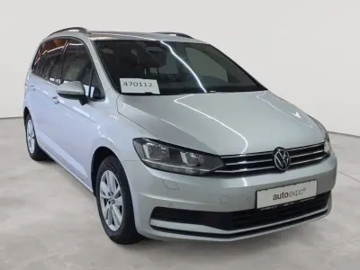 Gebraucht VW Touran Comfortline 122 PS (89 kW) 2022 Reflexsilber metallic Van / Kleinbus