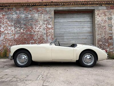 Begagnad MG MGA 72 HK (52 kW) 1957 Vit Cab