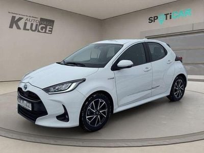 Gebraucht Toyota Yaris Hybrid Club 92 PS (67 kW) 2021 Weiß Kleinwagen