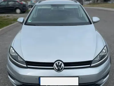 Gebraucht VW Golf VII Trendline 116 PS (85 kW) 2018 Silber Kombi