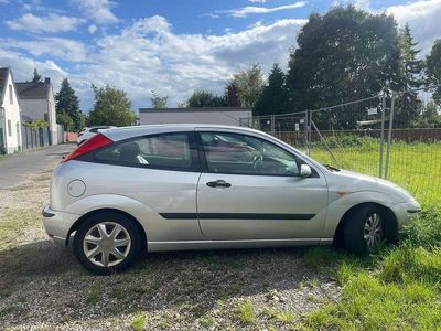 Gebraucht Ford Focus 101 PS (74 kW) 2002 Silber Limousine