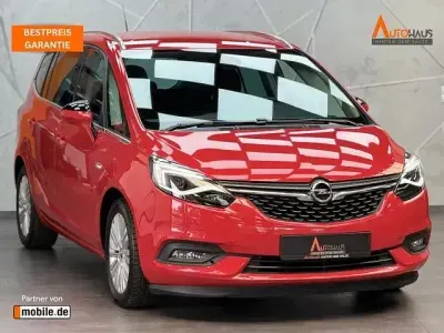 Gebraucht Opel Zafira Innovation 170 PS (125 kW) 2017 Rot Van / Kleinbus
