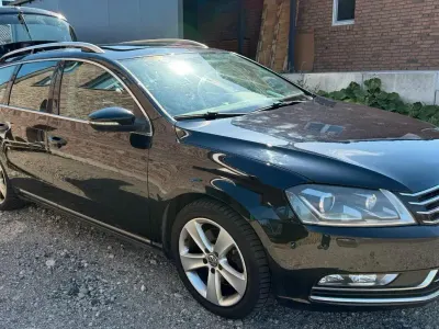 Gebraucht VW Passat Highline 140 PS (102 kW) 2014 Schwarz Kombi
