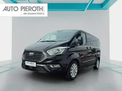 Gebraucht Ford Tourneo Custom Titanium 150 PS (110 kW) 2024 Agate black metallic Van