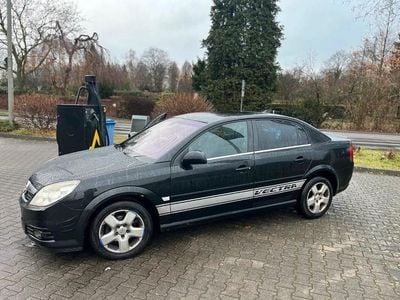 Usata Opel Vectra 140 CV (102 kW) 2007 Nero Berlina
