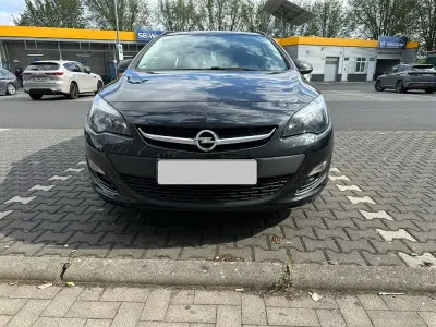 Gebraucht Opel Astra Eco 120 PS (88 kW) 2015 Schwarz Kombi
