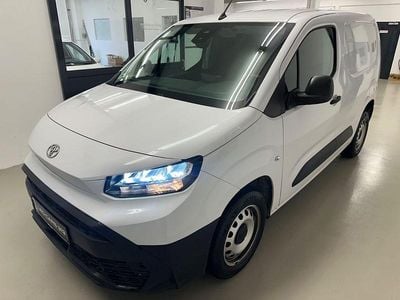 Gebraucht Toyota Proace City City 131 PS (96 kW) 2024 Weiß Van / Kleinbus