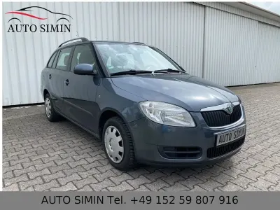 Gebraucht Skoda Fabia Ambiente 105 PS (77 kW) 2009 Grau Kombi