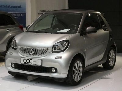 Grau Gebraucht 2018 Smart ForTwo Cabrio Cabrio | 15.444 € (Fairer Preis)