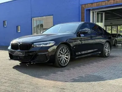Gebraucht BMW 530 M Sport 245 PS (180 kW) 2023 Schwarz Limousine