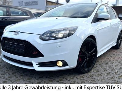 gebraucht Ford Focus Focus2.0 ST NAVI-BI XENON-LEDER-LORDOSE-RECARO-