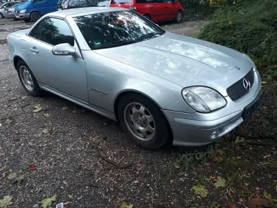 Usata Mercedes SLK200 163 CV (119 kW) 2001 Argento Cabrio