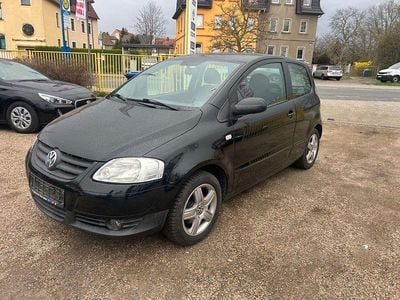 Gebraucht VW Fox Style 60 PS (44 kW) 2011 Schwarz Kleinwagen