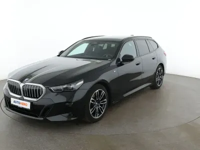 Gebraucht BMW 520 M Sport 197 PS (144 kW) 2024 Schwarz Kombi