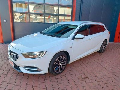Usata Opel Insignia Innovation 136 CV (100 kW) 2019 Bianco Station wagon
