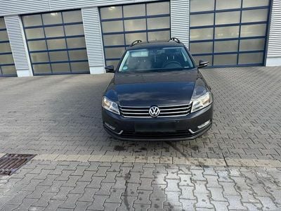 Gebraucht VW Passat 140 PS (102 kW) 2011 Braun Kombi