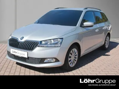 Gebraucht Skoda Fabia Ambition 95 PS (69 kW) 2022 Brilliantsilber metallic Kleinwagen
